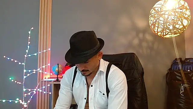 Reiko_85_'s cam snapshot