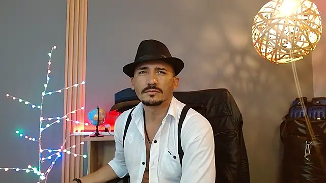 Reiko_85_'s cam snapshot