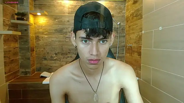 Astaroth_Grigori live sex cam