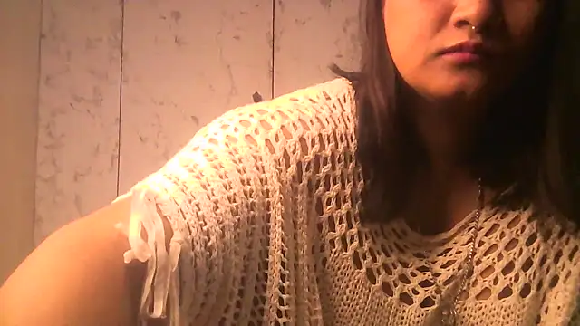 URs_RIYA's cam snapshot