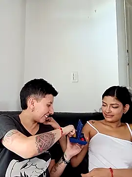Mei_and_Gaby live sex cam