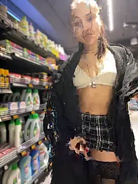 ICrazyOneIRL live sex cam