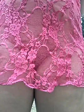 hot-mom22 live sex cam