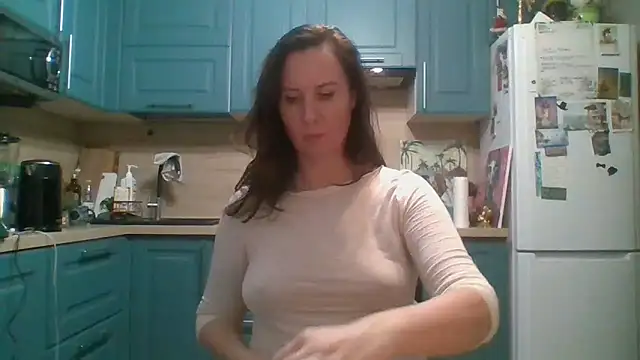 ALICAINWONDERLAND live sex cam