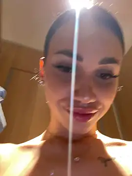 ilariea_girl live sex cam