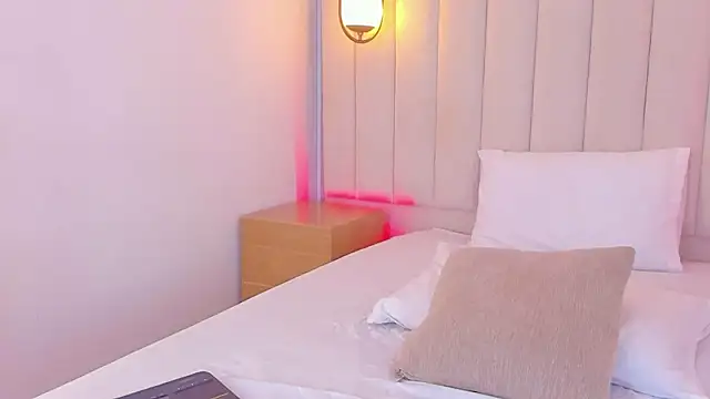 kosmic_Angel live sex cam