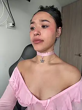 crystal_dlun's cam snapshot