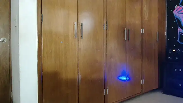 MINI_Petite's cam snapshot