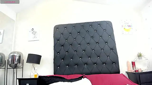 alana_johnson_0's cam snapshot