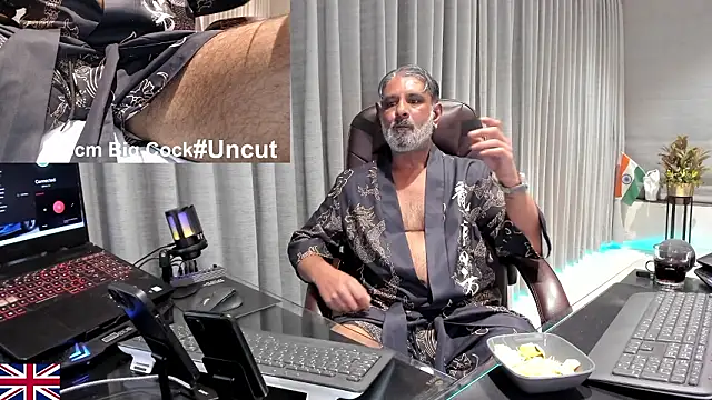 OnlineBossUK's cam snapshot