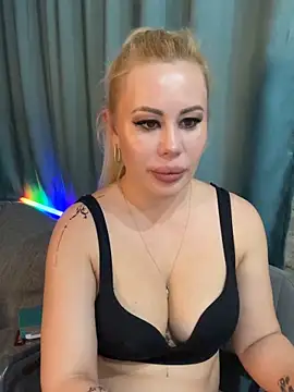 MonnyStef's cam snapshot