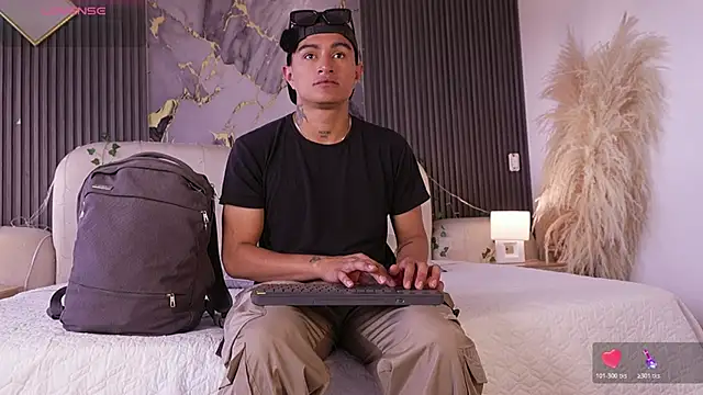 LiamDeep's cam snapshot