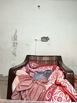 HotAishaa's cam snapshot