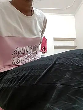 Isha_kumari_69's cam snapshot