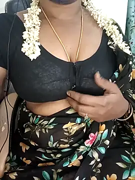 Tamil-hotwife's cam snapshot