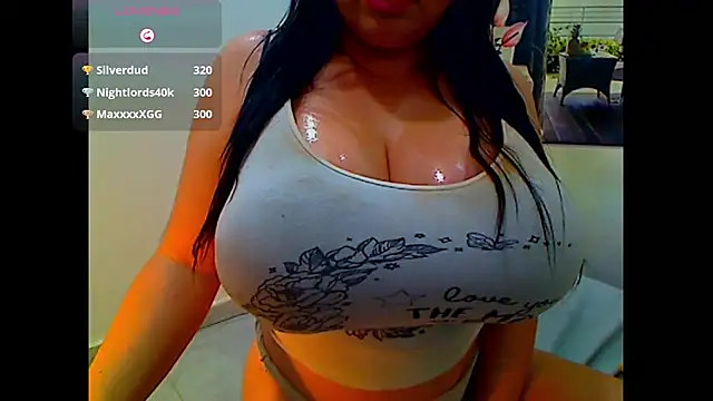 Bigcocksexyluisa live sex cam