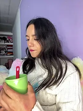 Marianahb-e's cam snapshot