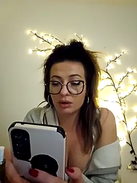 Bel_lla036Bella's cam snapshot