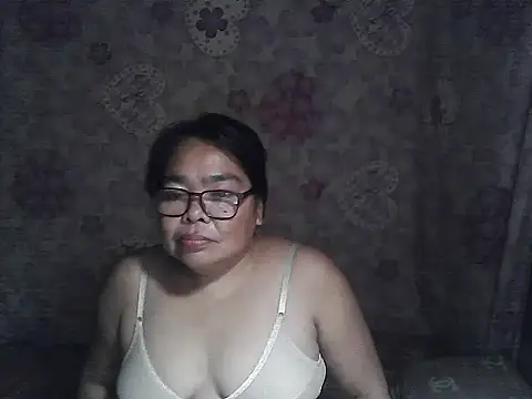 cris_tita's cam snapshot