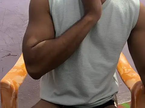 OooYessboyy live sex cam