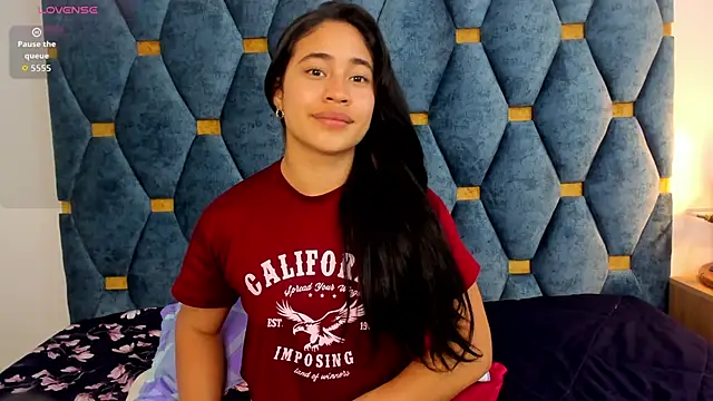 Sofia_ll's cam snapshot