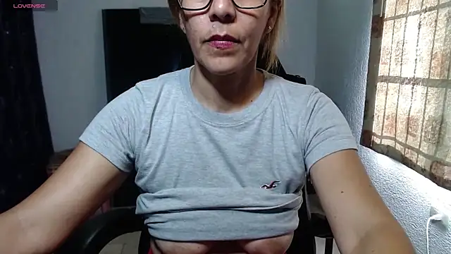 horny_paty's cam snapshot