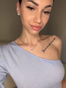 ilariea_girl live sex cam