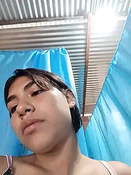 triana-hot18's cam snapshot