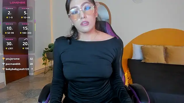 liaa_moretti_'s cam snapshot