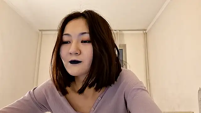 Lyndasilk's cam snapshot