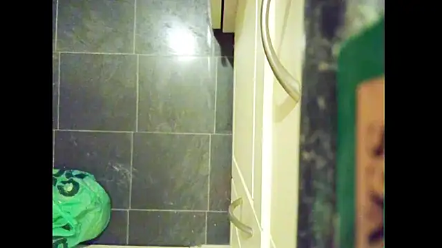 hairyuncut00 live sex cam