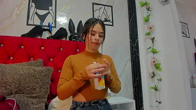 emilygrooe's cam snapshot