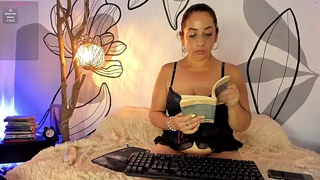 zoey_carter1's cam snapshot