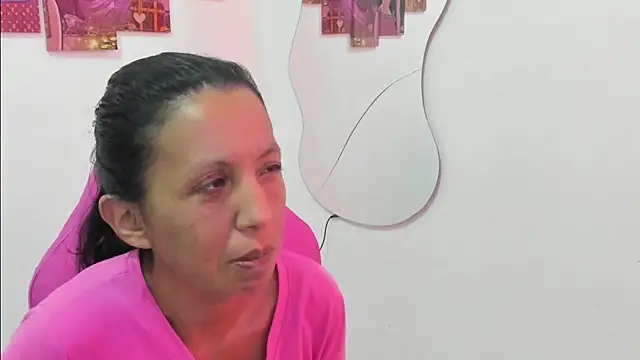 Livia_Coxs's cam snapshot