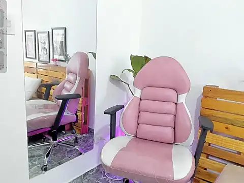 Naughty_Vanessa_'s cam snapshot