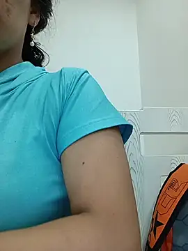 Fox_Roxxan's cam snapshot