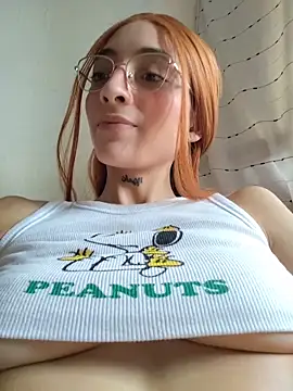 Dani-peggin's cam snapshot