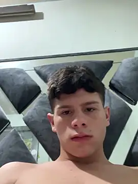 Andy12912 live sex cam