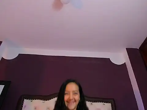 JadeRouse18's cam snapshot