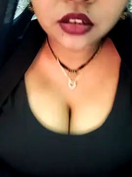 Indian-Nazia's cam snapshot