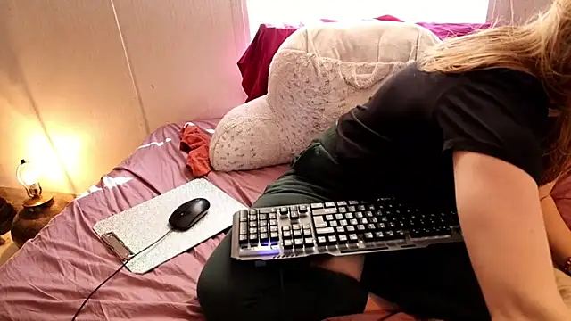 xxpixeyxx's cam snapshot