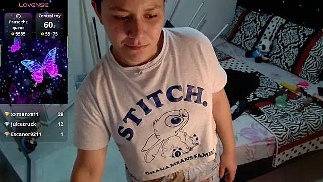 soniafuckboobs's cam snapshot