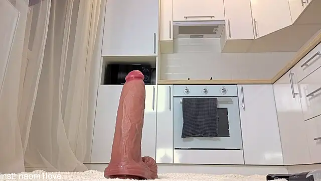 Naomi_Girly's cam snapshot