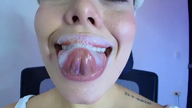 lisbet21x's cam snapshot