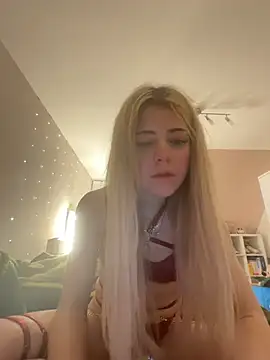 MelliMoon live sex cam