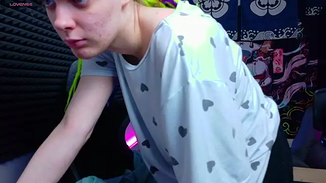 KIKI_Krash live sex cam