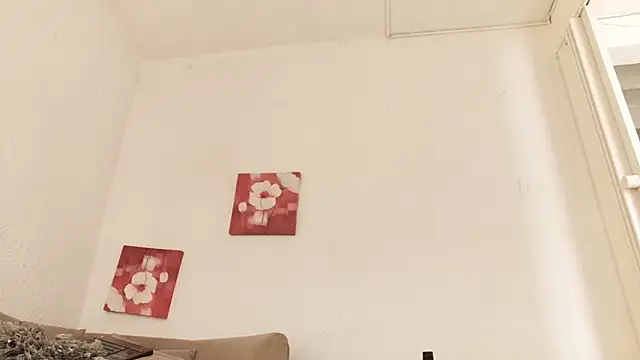 CarolineAikos's cam snapshot