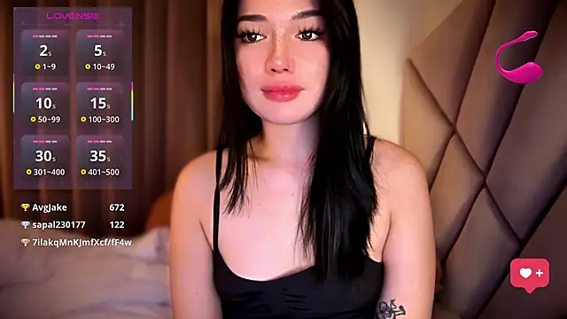 IvonnyBonita live sex cam