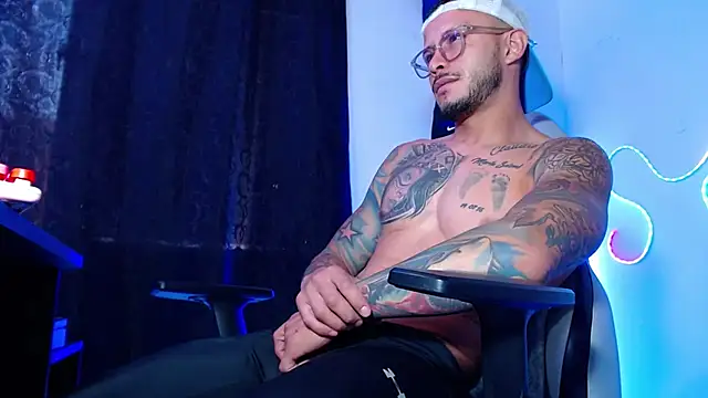 sebastian_horny live sex cam