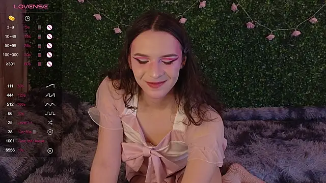 EkaterinaUpple live sex cam